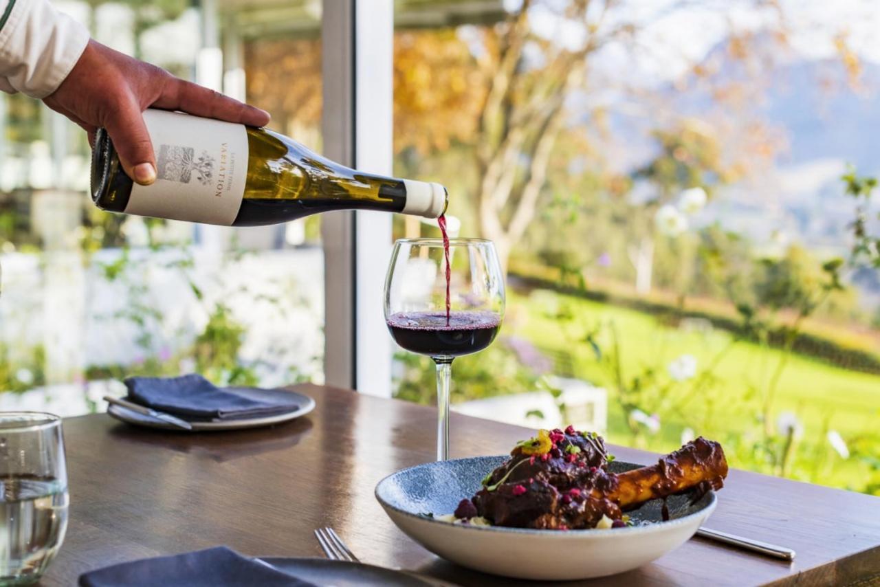 La Petite Ferme Hotel Franschhoek Bagian luar foto