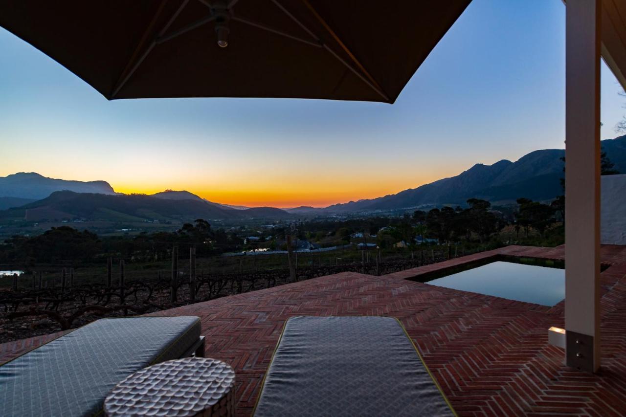 La Petite Ferme Hotel Franschhoek Bagian luar foto