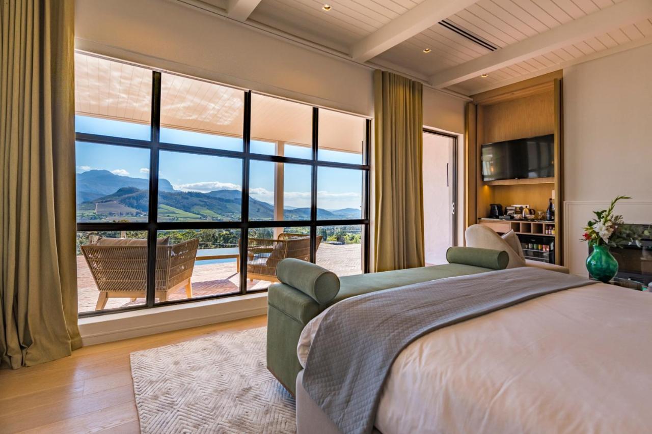 La Petite Ferme Hotel Franschhoek Bagian luar foto